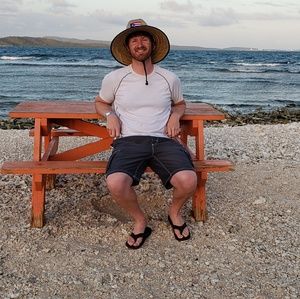 Meet your Posher, Aaron